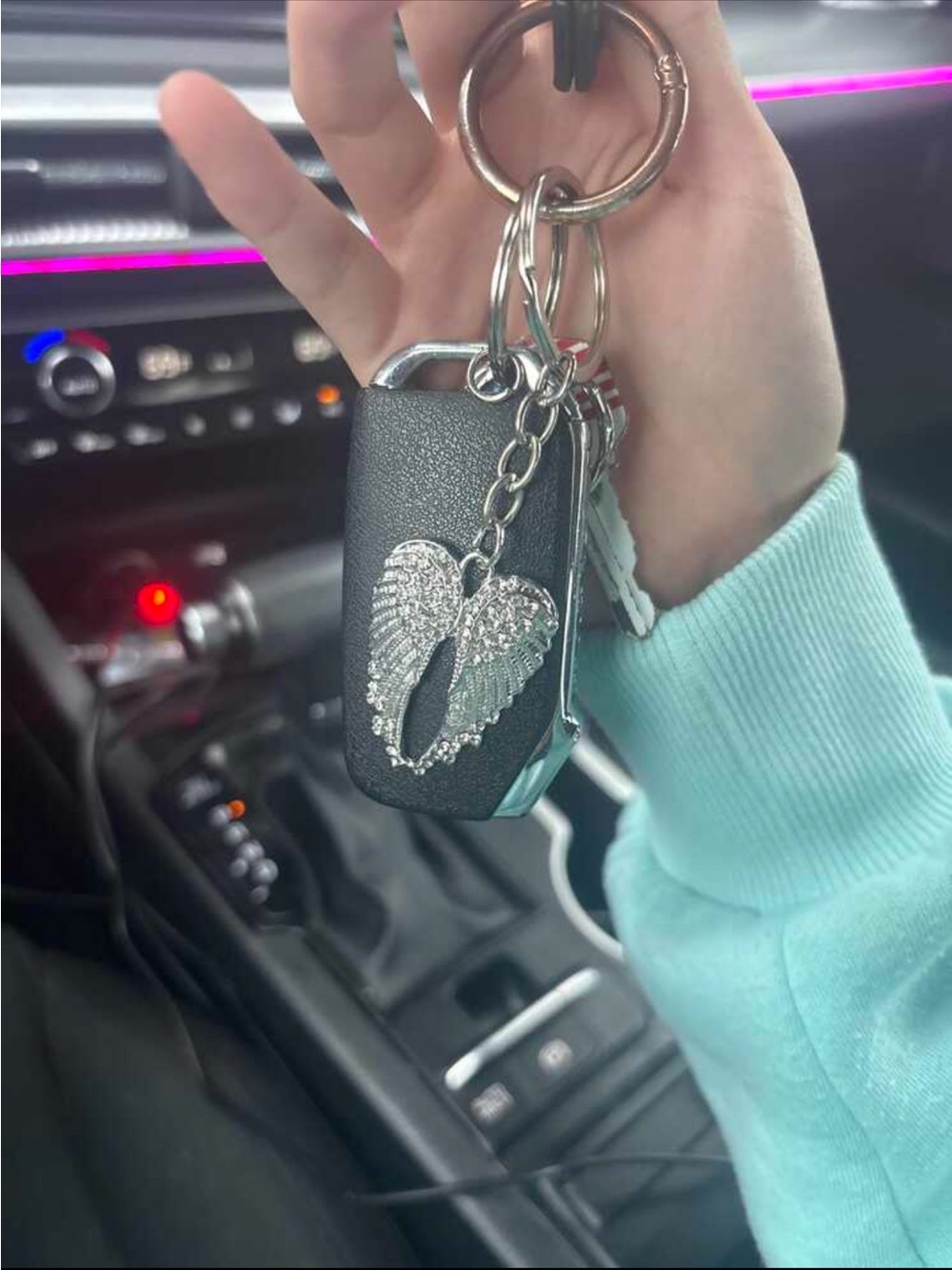 Silver Crystal Angel Wings Keychain/ bag charm - Picture 4 of 5